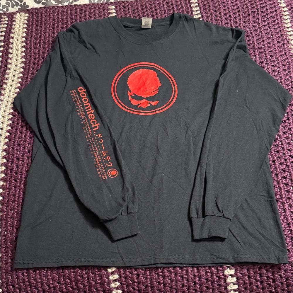 Vein band shirt - Gildan Black Long Sleeve Shirt with Red Skull Design